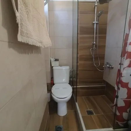 Giota Aparthotel 3*