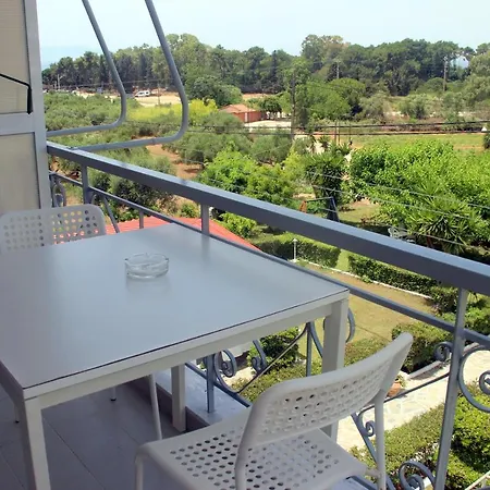 Giota Aparthotel 3*