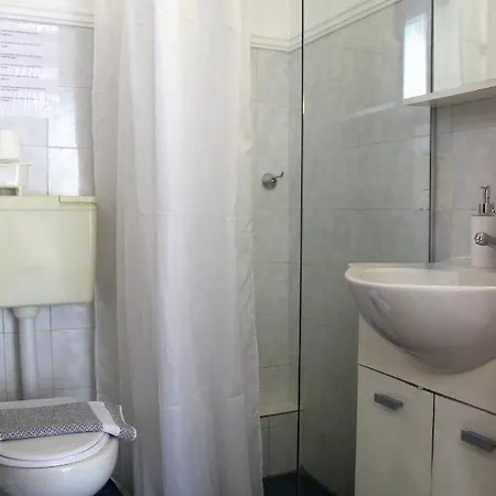 Giota Aparthotel