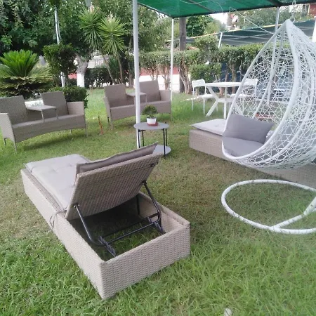 Apart-hotel Giota 3*